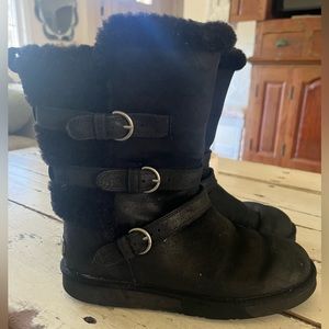 Black shearling Uggs. Size 9